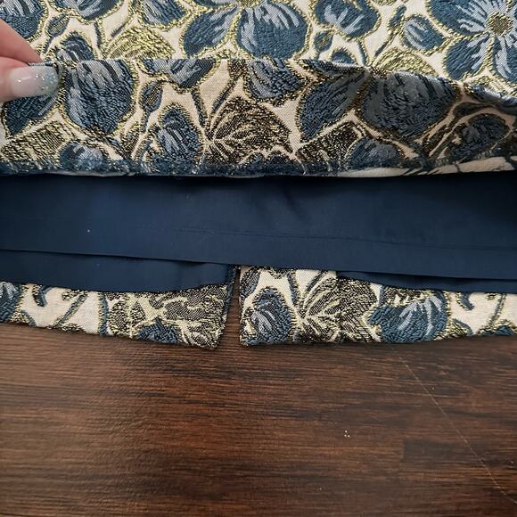 Magaschoni Collection blue gold & cream floral pencil skirt size 8 - Picture 4 of 9